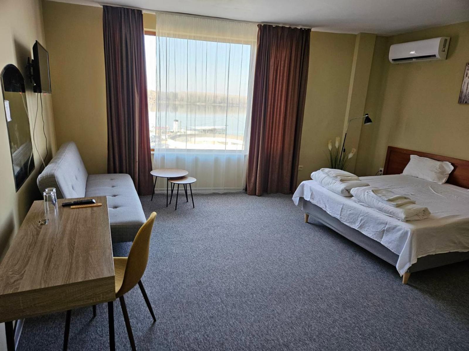 Hotel радецки град козлодуй
